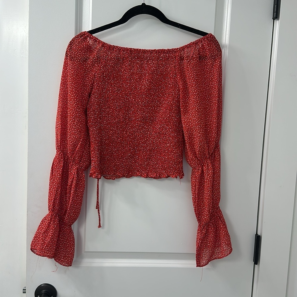 Red blouse - Picture 4 of 4